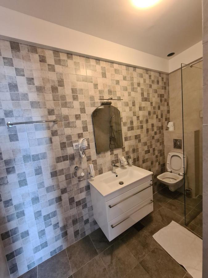 Rustico Apartments Тиват Екстер'єр фото