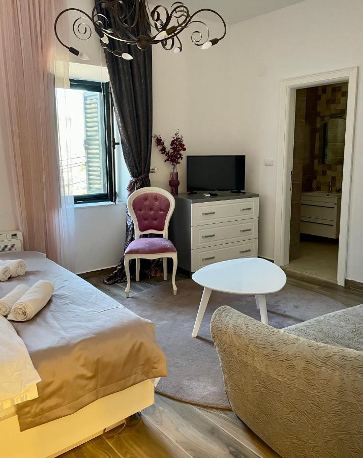 Rustico Apartments Тиват Екстер'єр фото